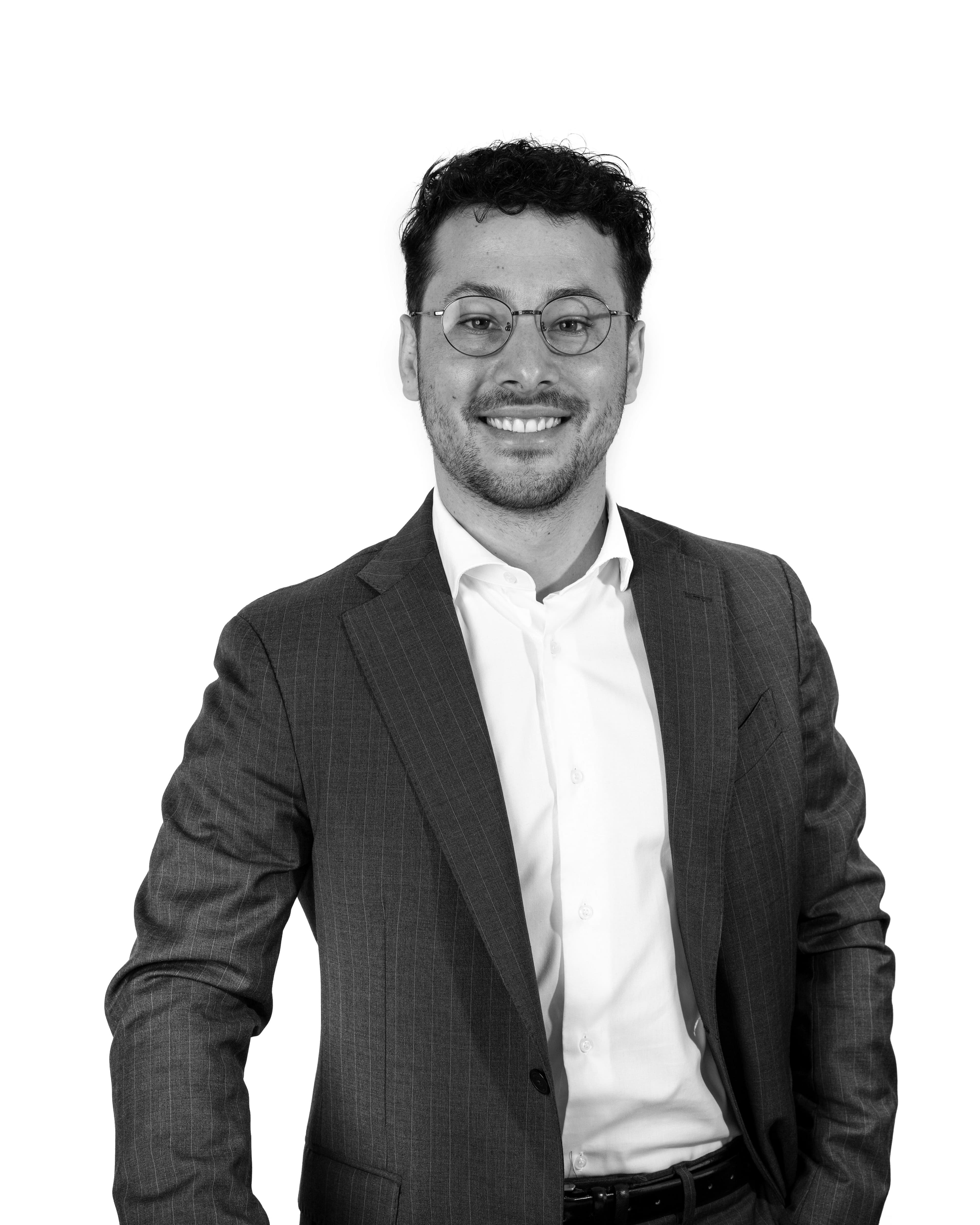 Giuliano, Loyal Team